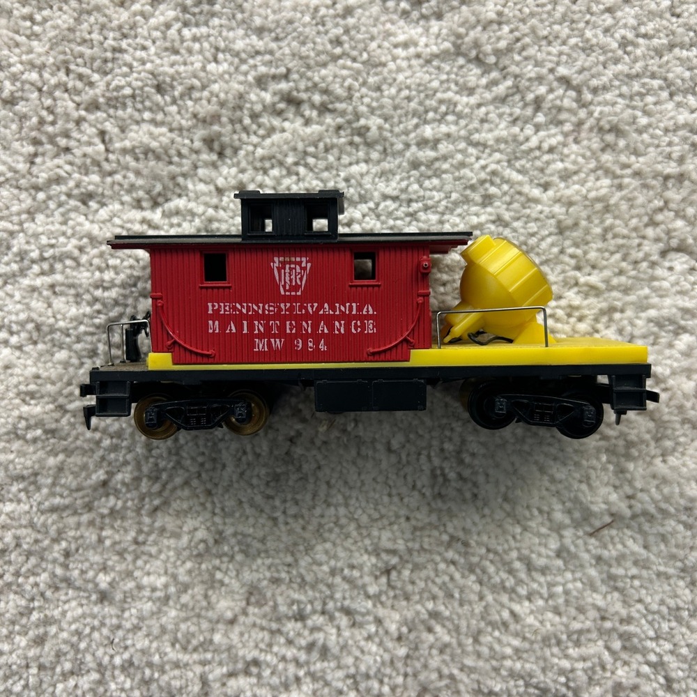Tyco Pennsylvania MW 984 HO Scale Searchlight Caboose Maintenance Vintage